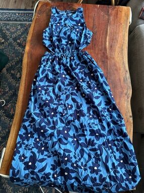 Who What Wear Navy and Light Blue Floral Sundress